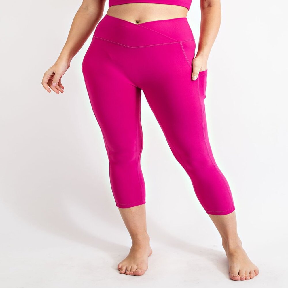 WOMENS BUTTER SOFT V WAIST CAPRI LENGTH YOGA LEGGINGS W/POCKETS RASPBERRY LARGE